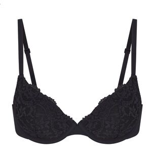 Skims FITS EVERYBODY LACE
T-SHIRT BRA nwt